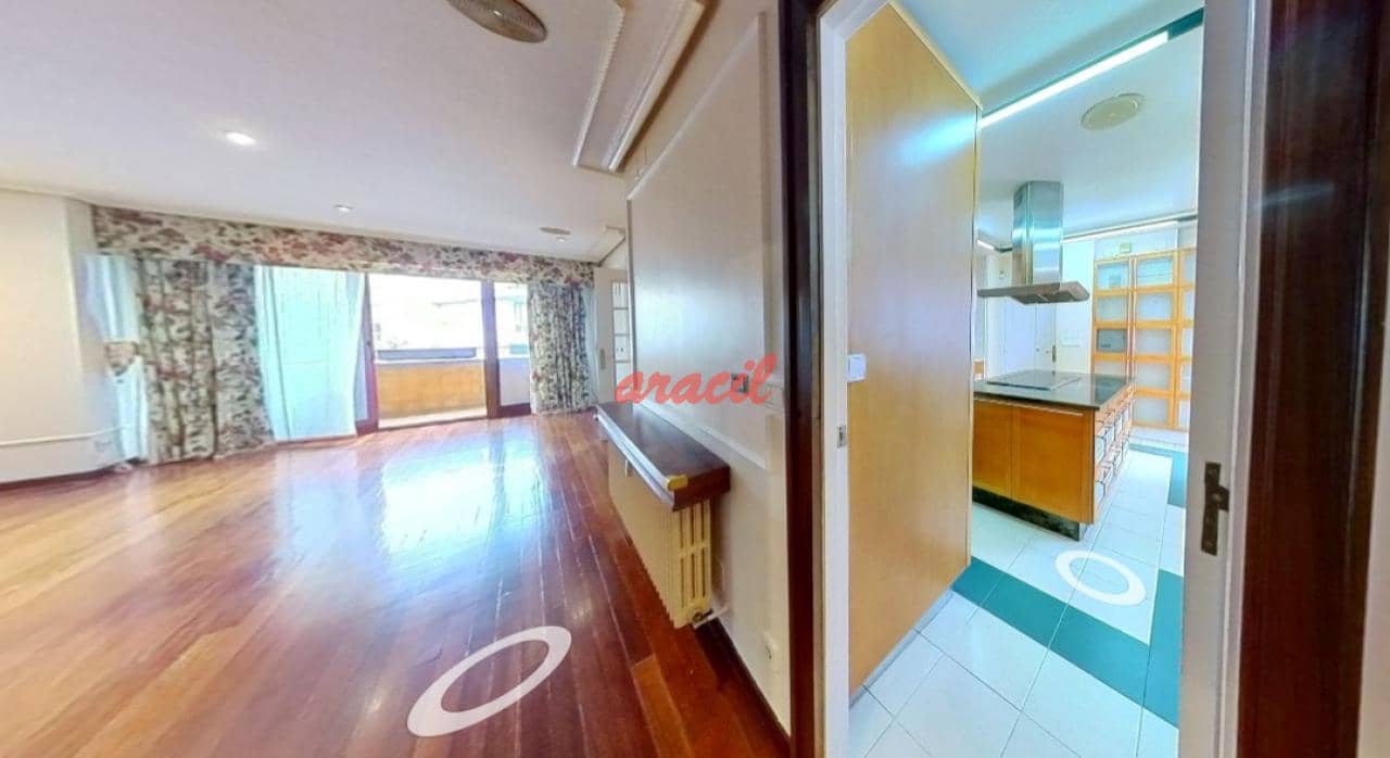 4 soveværelse Lejlighed til salg i Ourense by med garage - € 535.000 (Ref: 8977836)