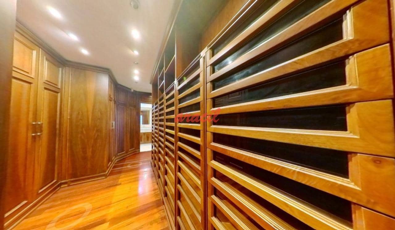 4 soveværelse Lejlighed til salg i Ourense by med garage - € 535.000 (Ref: 8977836)