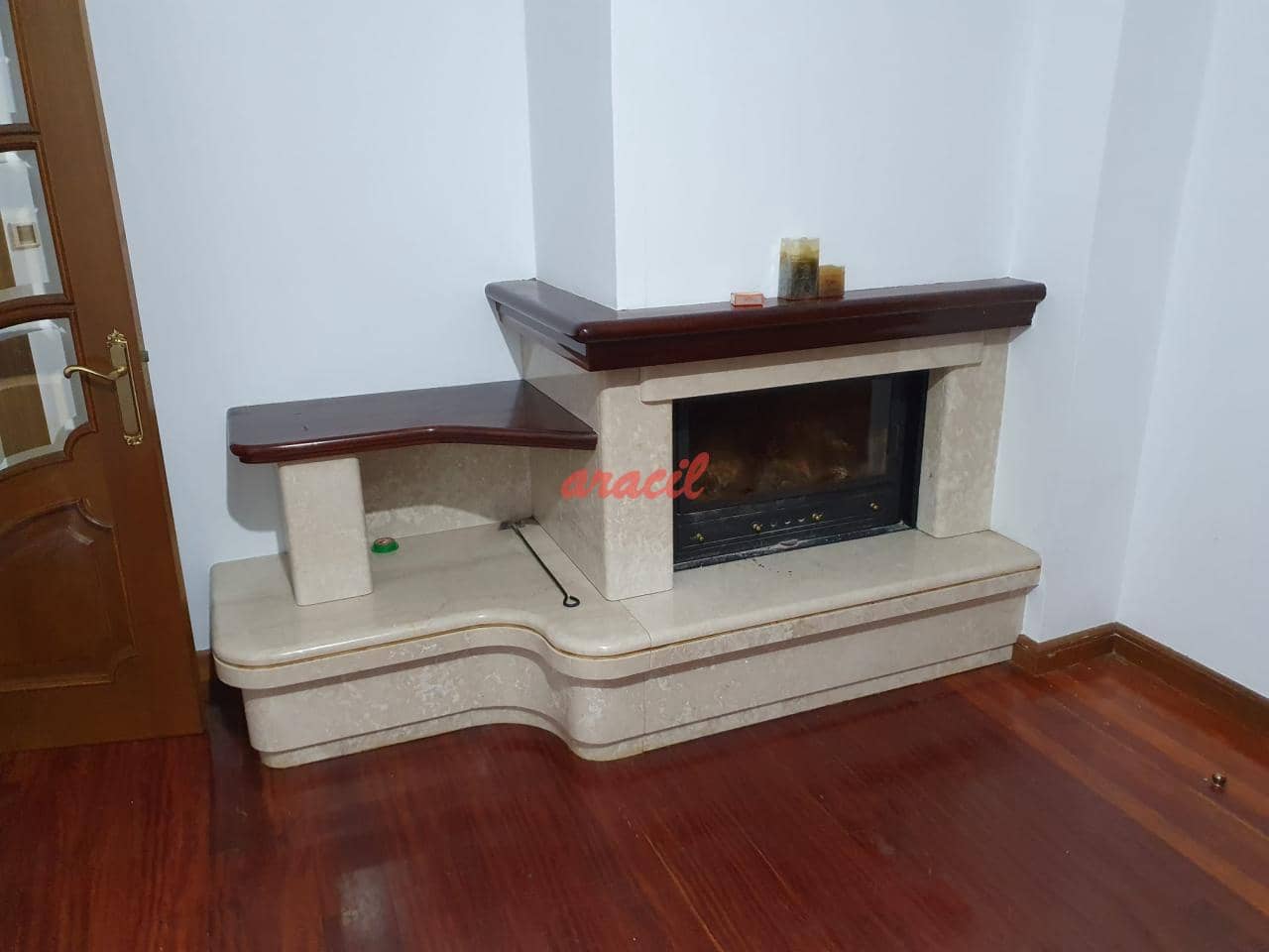 4 soveværelse Villa til salg i Barbadas med swimmingpool garage - € 435.000 (Ref: 8977837)