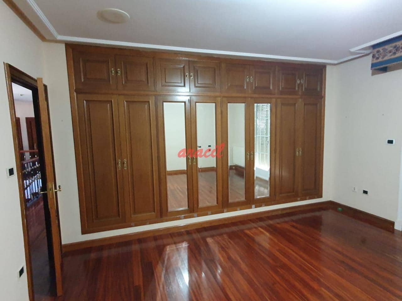 4 soveværelse Villa til salg i Barbadas med swimmingpool garage - € 435.000 (Ref: 8977837)