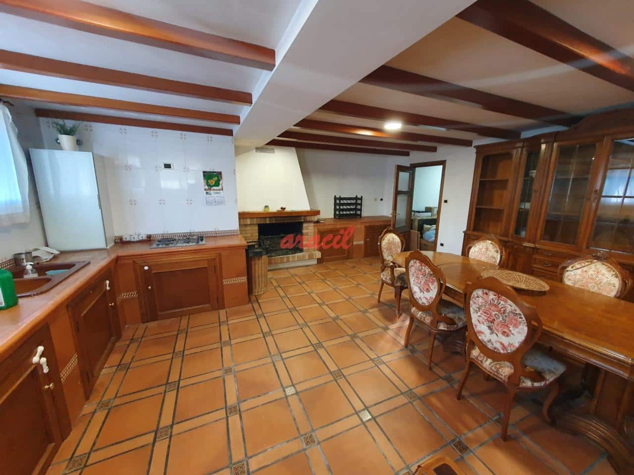 4 soveværelse Villa til salg i Barbadas med swimmingpool garage - € 435.000 (Ref: 8977837)