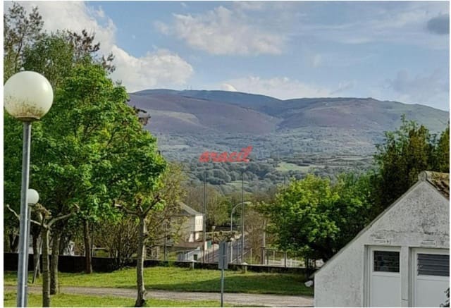 Villa for sale in A Pobra de Trives - € 590,000 (Ref: 9002821)