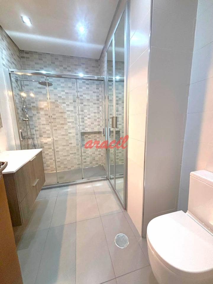 4 soveværelse Lejlighed til salg i Ourense by - € 650.000 (Ref: 9073108)