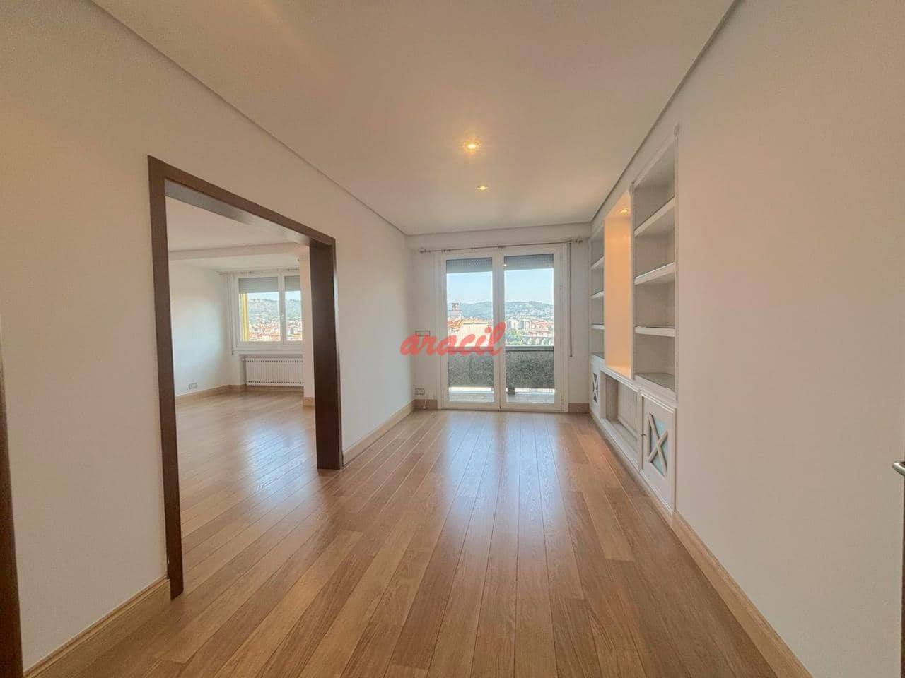 4 soveværelse Lejlighed til salg i Ourense by - € 650.000 (Ref: 9073108)