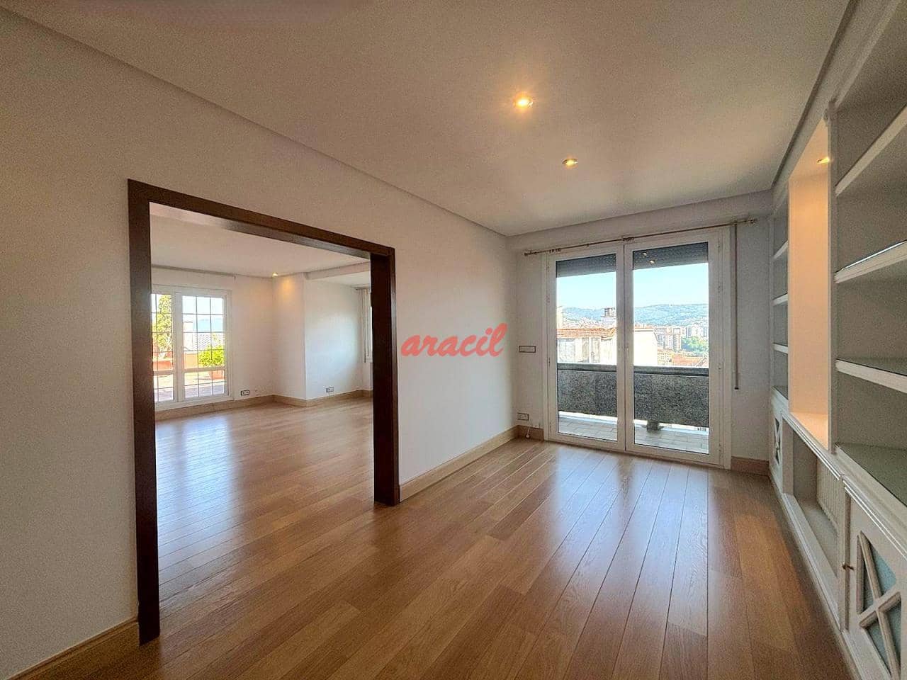 4 soveværelse Lejlighed til salg i Ourense by - € 650.000 (Ref: 9073108)