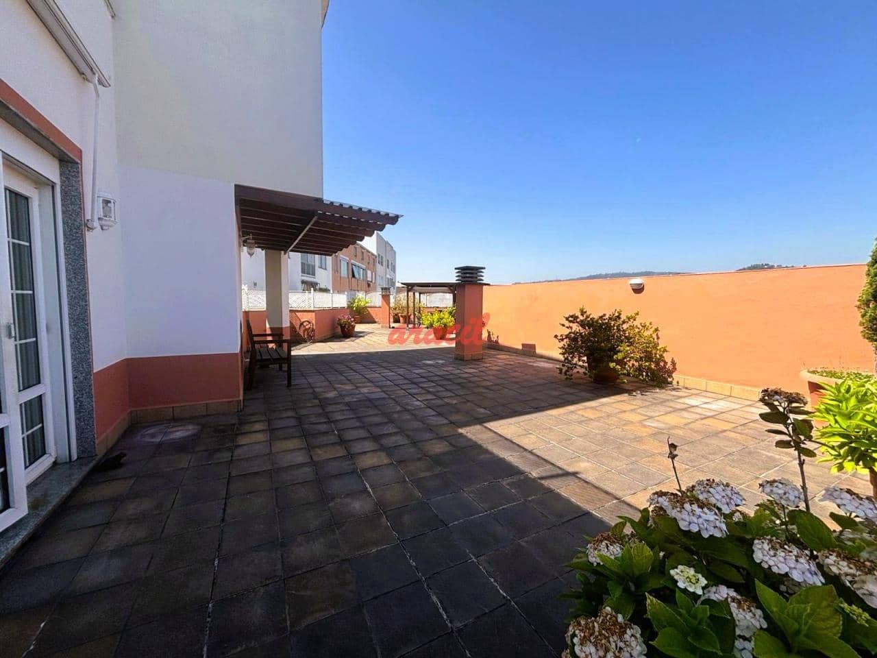 4 soveværelse Lejlighed til salg i Ourense by - € 650.000 (Ref: 9073108)