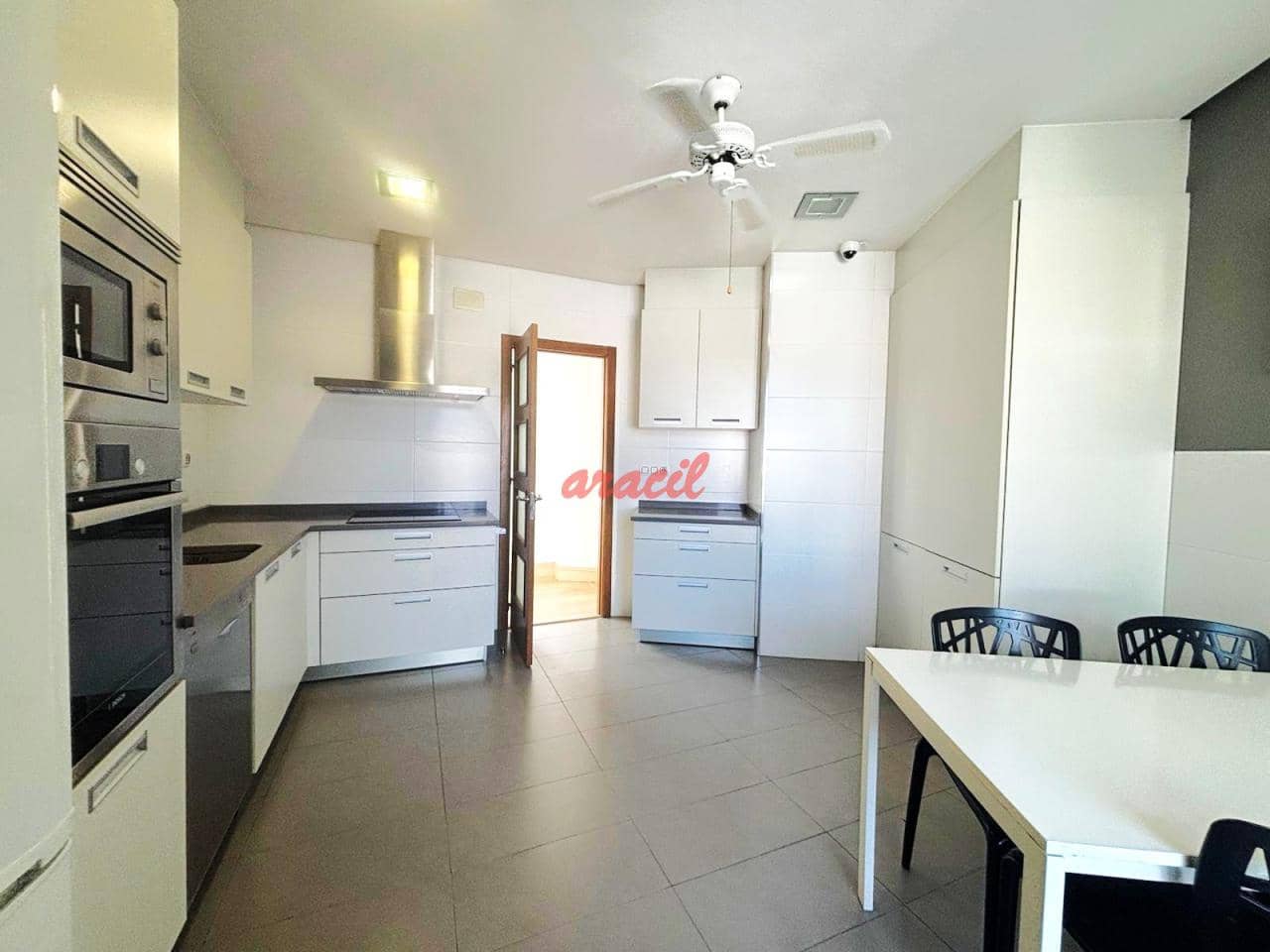 4 Zimmer Wohnung zu verkaufen in Ourense Stadt - 635.000 € (Ref: 9073108)