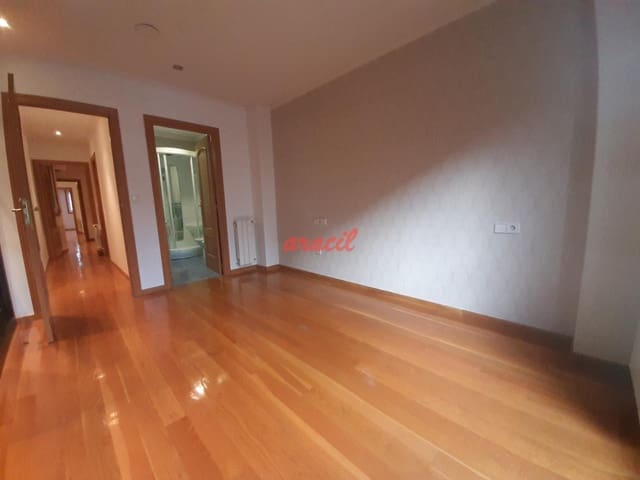 4 makuuhuone Asunto vuokrattavana paikassa Ourense kaupunki mukana 
autotalli - 1 200 € (Ref: 9169306)