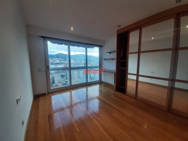 4 makuuhuone Asunto vuokrattavana paikassa Ourense kaupunki mukana 
autotalli - 1 200 € (Ref: 9169306)