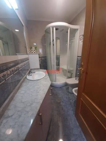 4 makuuhuone Asunto vuokrattavana paikassa Ourense kaupunki mukana 
autotalli - 1 200 € (Ref: 9169306)