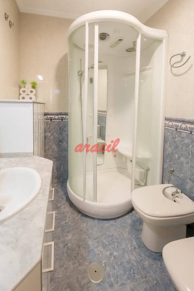 4 soveværelse Lejlighed til leje i Ourense by med garage - € 1.100 (Ref: 9169306)