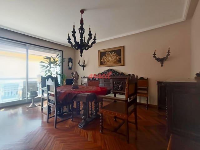 6 bedroom Flat for sale in Ourense city with garage - € 395,000 (Ref: 9217006)