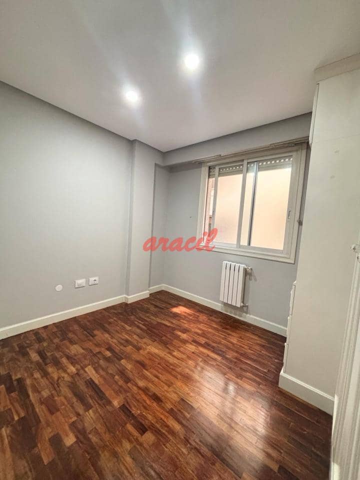 4 soveværelse Lejlighed til salg i Ourense by med garage - € 480.000 (Ref: 9226187)
