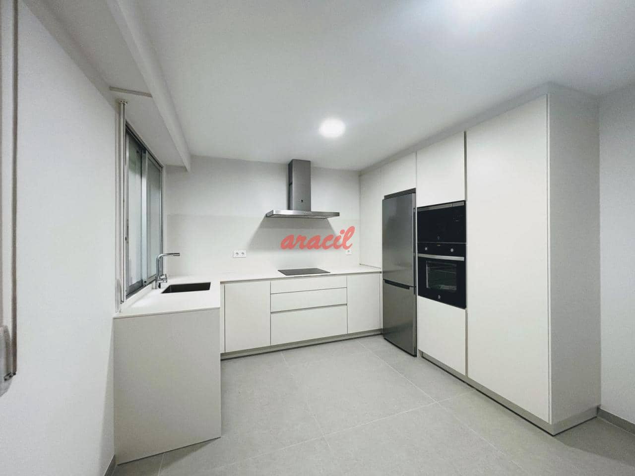 4 soveværelse Lejlighed til salg i Ourense by med garage - € 480.000 (Ref: 9226187)