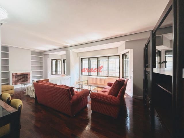 4 bedroom Flat for sale in Ourense city with garage - € 480,000 (Ref: 9226187)