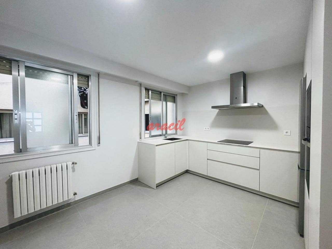 4 soveværelse Lejlighed til salg i Ourense by med garage - € 480.000 (Ref: 9226187)