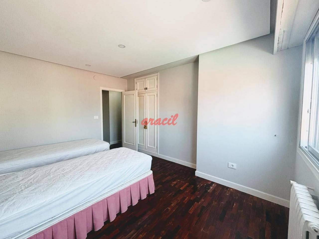 4 soveværelse Lejlighed til salg i Ourense by med garage - € 480.000 (Ref: 9226187)