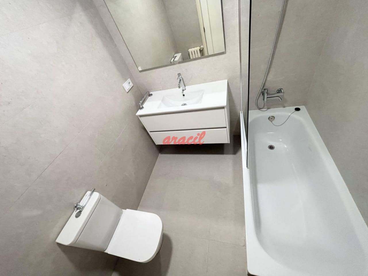 4 soveværelse Lejlighed til salg i Ourense by med garage - € 480.000 (Ref: 9226187)