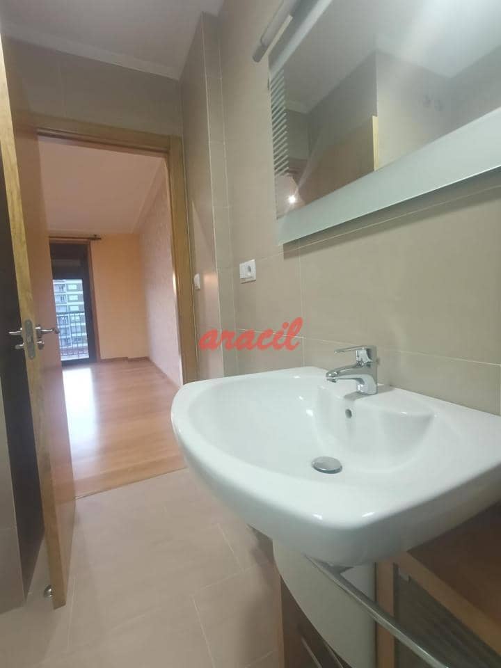3 bedroom Flat for rent in Ourense city with garage - € 900 (Ref: 9284870)