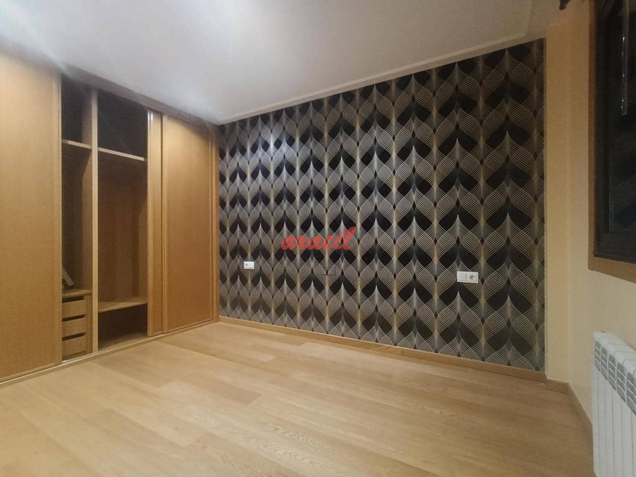 3 bedroom Flat for rent in Ourense city with garage - € 900 (Ref: 9284870)