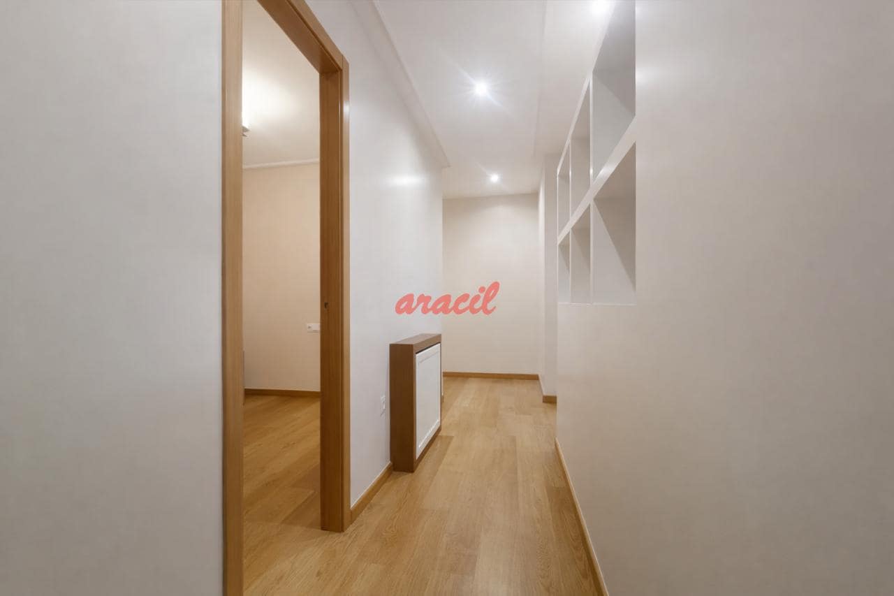 3 bedroom Flat for rent in Ourense city with garage - € 900 (Ref: 9284870)