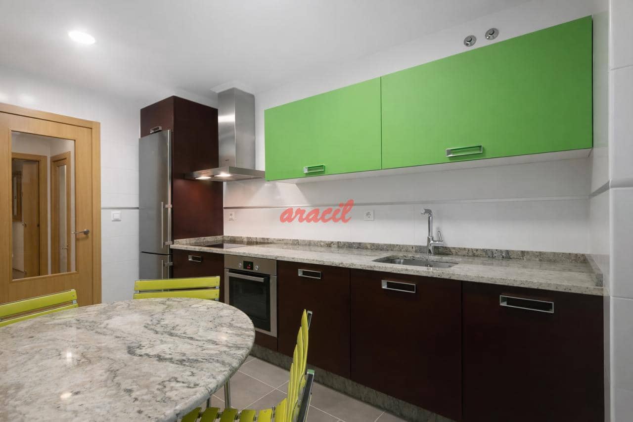 3 bedroom Flat for rent in Ourense city with garage - € 900 (Ref: 9284870)