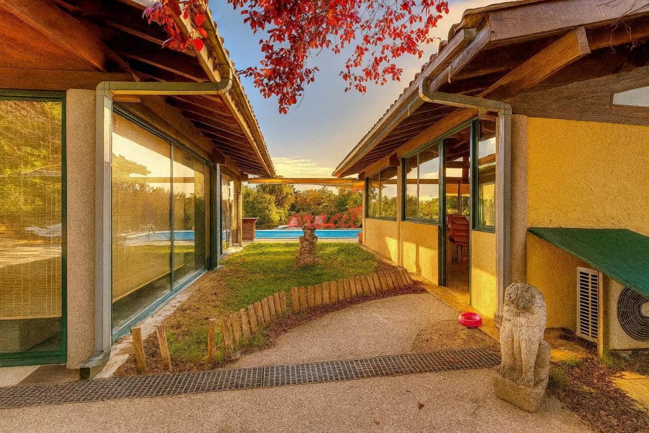 5 makuuhuone Huvila myytävänä paikassa Coles mukana uima-altaan 
autotalli - 400 000 € (Ref: 9321453)