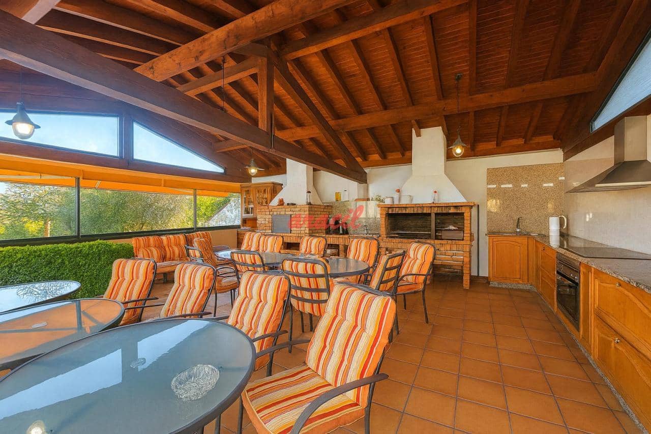 5 makuuhuone Huvila myytävänä paikassa Coles mukana uima-altaan 
autotalli - 400 000 € (Ref: 9321453)