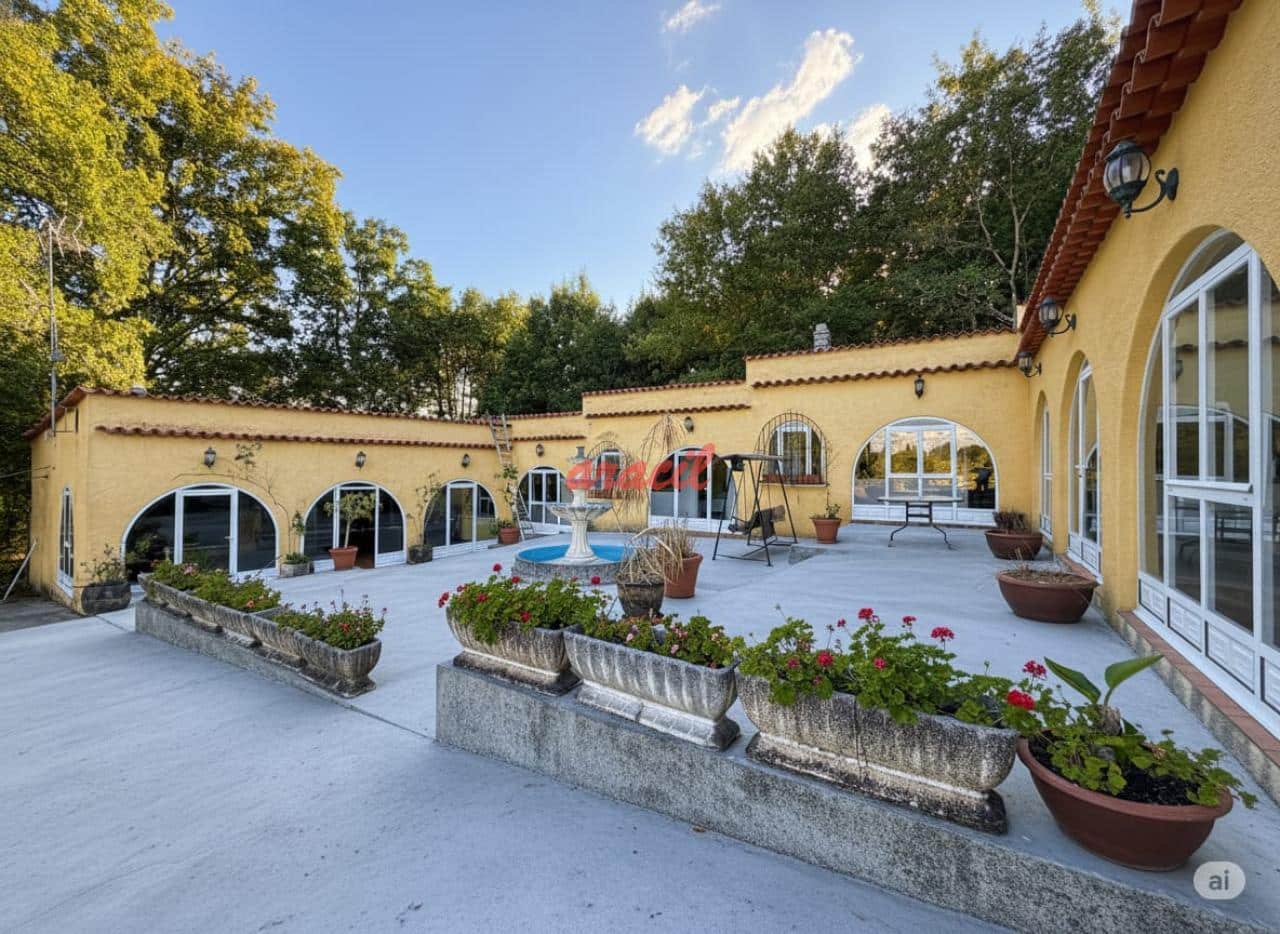 5 makuuhuone Huvila myytävänä paikassa Coles mukana uima-altaan 
autotalli - 400 000 € (Ref: 9321453)