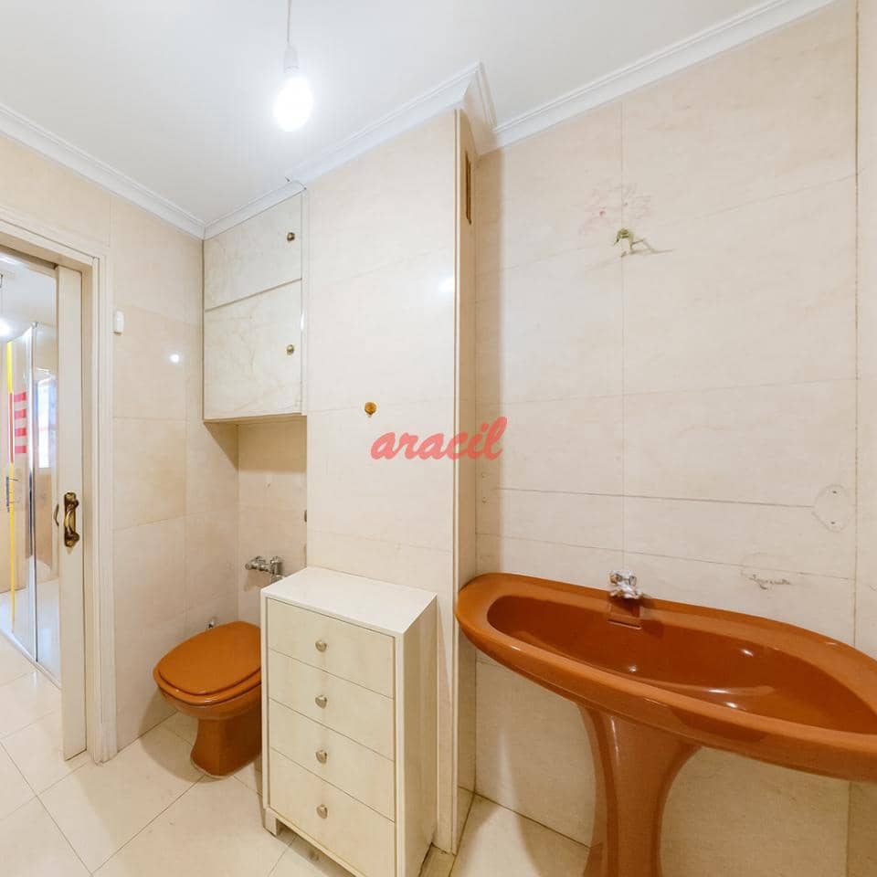 5 soveværelse Lejlighed til salg i Ourense by - € 420.000 (Ref: 9353125)