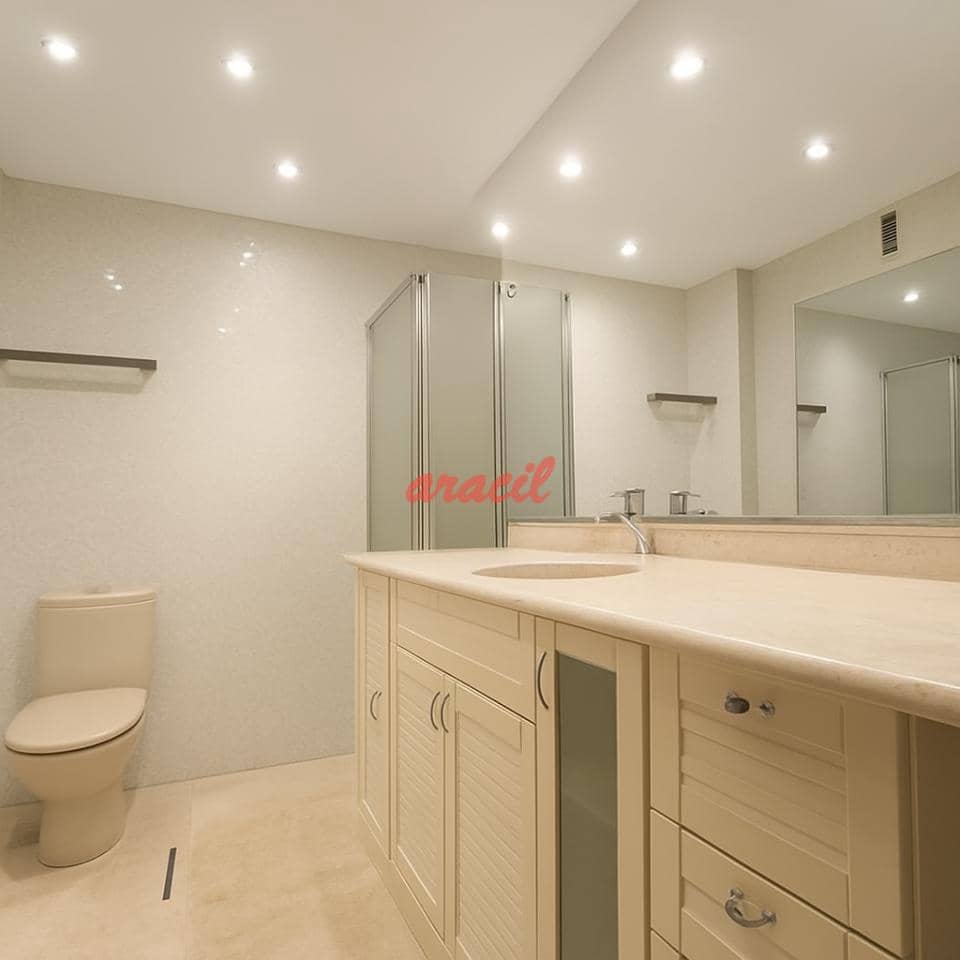 4 bedroom Flat for sale in Ourense city with garage - € 360,000 (Ref: 9421830)