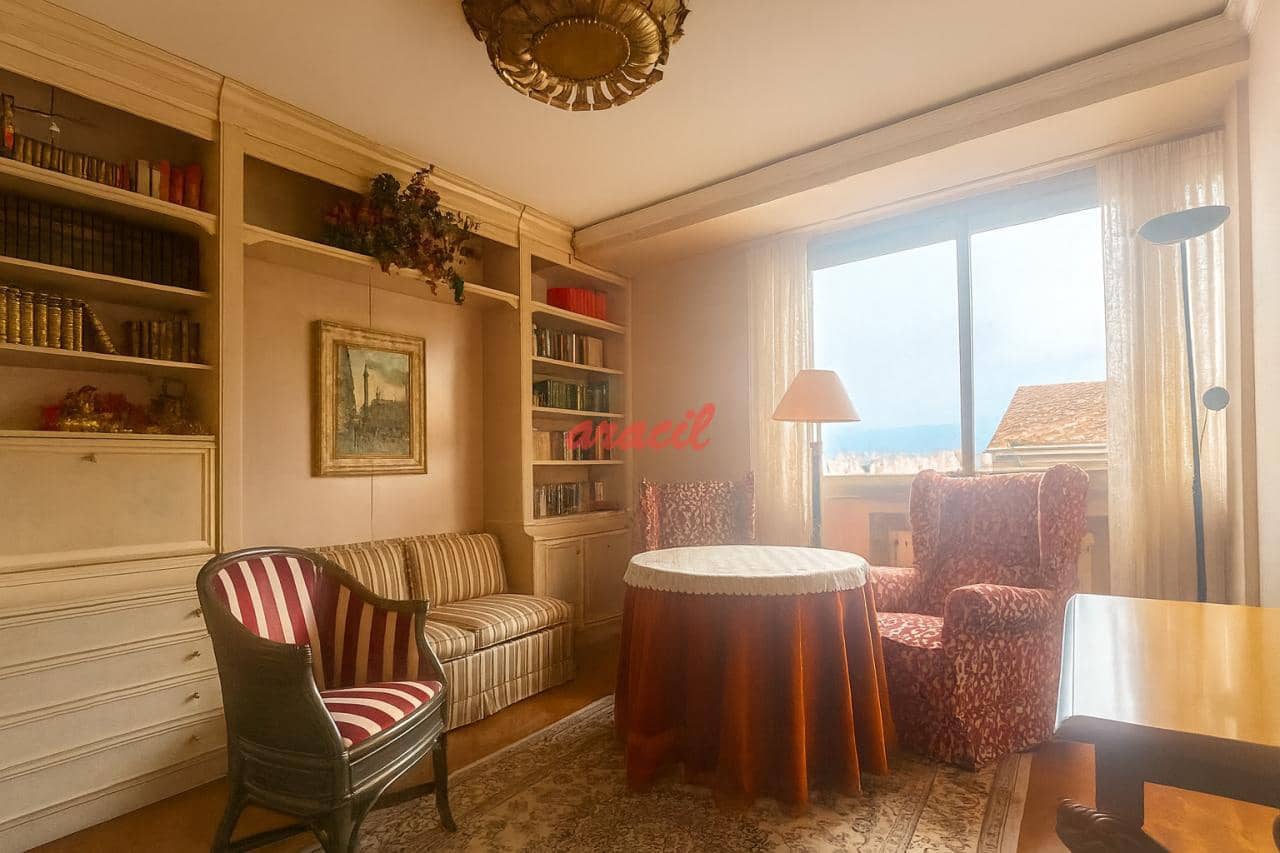 4 bedroom Flat for sale in Ourense city with garage - € 360,000 (Ref: 9421830)