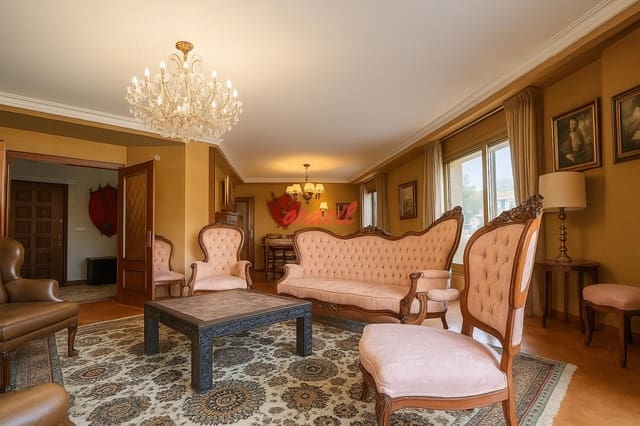 4 bedroom Flat for sale in Ourense city with garage - € 360,000 (Ref: 9421830)