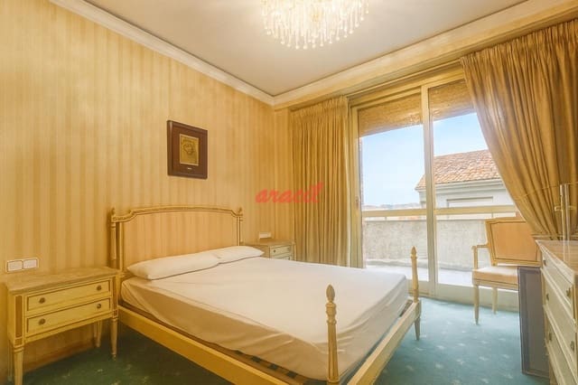 4 bedroom Flat for sale in Ourense city with garage - € 360,000 (Ref: 9421830)