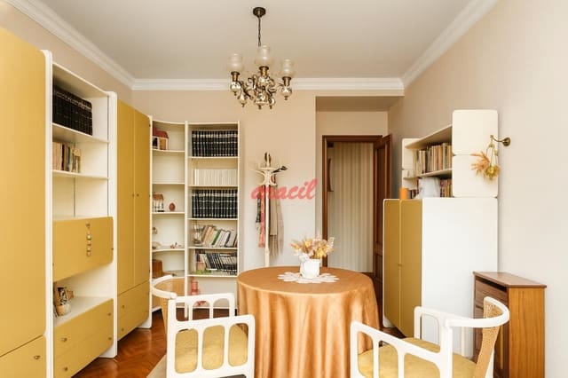 4 bedroom Flat for sale in Ourense city with garage - € 360,000 (Ref: 9421830)