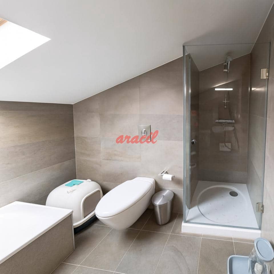 Ático de 4 habitaciones en Ourense ciudad en venta con garaje - 495.000 € (Ref: 9465148)