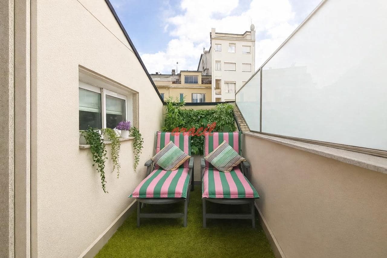 Ático de 4 habitaciones en Ourense ciudad en venta con garaje - 495.000 € (Ref: 9465148)