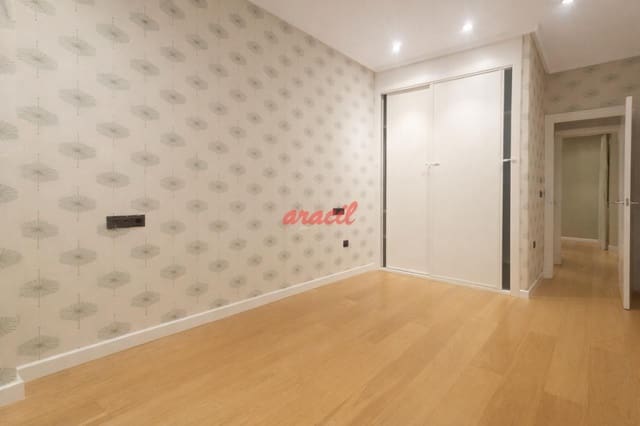 Piso de 3 habitaciones en Ourense ciudad en venta con garaje - 430.000 € (Ref: 9598629)