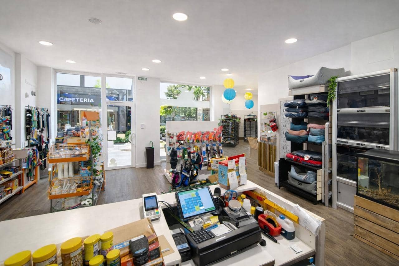 Kaupallinen myytävänä paikassa Ourense kaupunki - 159 000 € (Ref: 9629571)