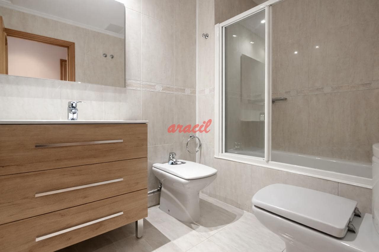 2 bedroom Flat for rent in Ourense city with garage - € 840 (Ref: 9714465)