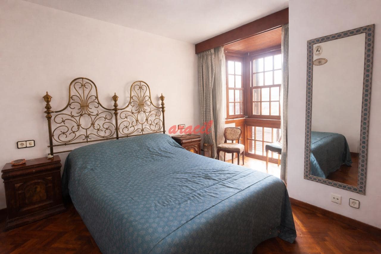 2 bedroom Apartment for sale in Ourense city with garage - € 290,000 (Ref: 9772663)