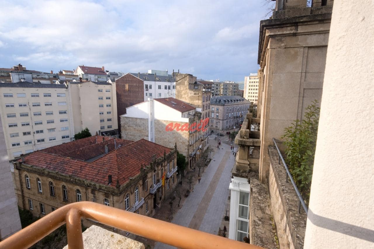 2 bedroom Apartment for sale in Ourense city with garage - € 290,000 (Ref: 9772663)