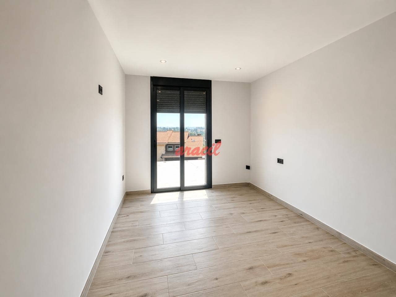 4 soveværelse Villa til salg i Barbadas med swimmingpool garage - € 950.000 (Ref: 9794040)