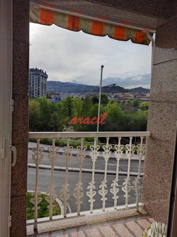 2 slaapkamer Appartement te huur in Ourense stad met garage - € 700 (Ref: 9859039)