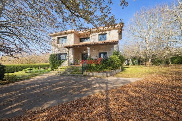 Chalet de 4 habitaciones en Amoeiro, Amoeiro en venta con piscina garaje - 425.000 € (Ref: 9859040)