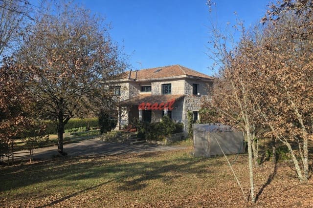 Chalet de 4 habitaciones en Amoeiro, Amoeiro en venta con piscina garaje - 425.000 € (Ref: 9859040)