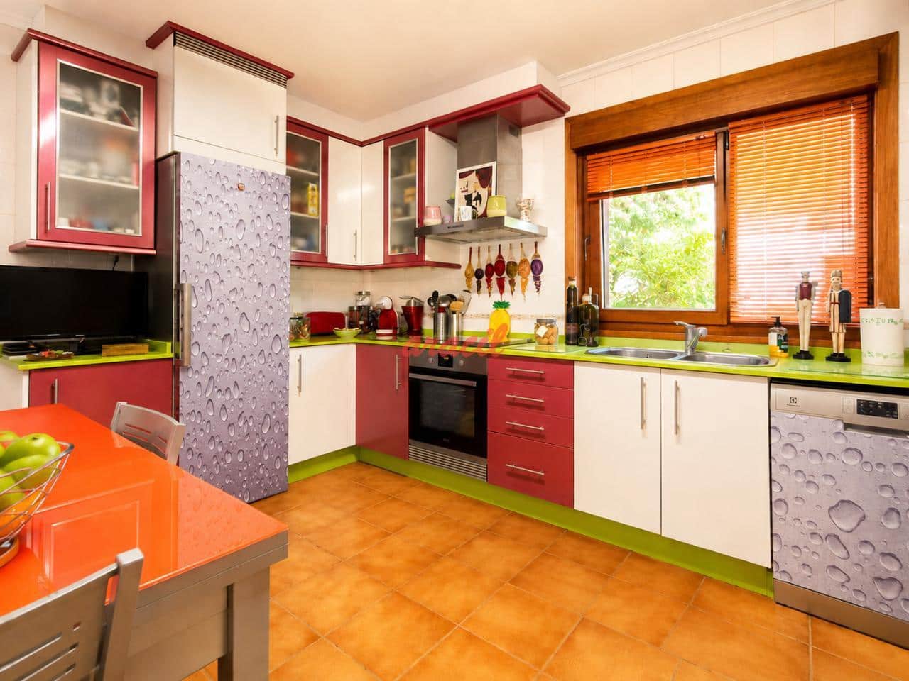 5 bedroom Villa for sale in Pereiro de Aguiar with garage - € 275,000 (Ref: 9861155)