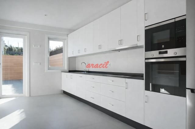 5 bedroom Semi-detached Villa for sale in Ourense city with pool garage - € 700,000 (Ref: 9866445)