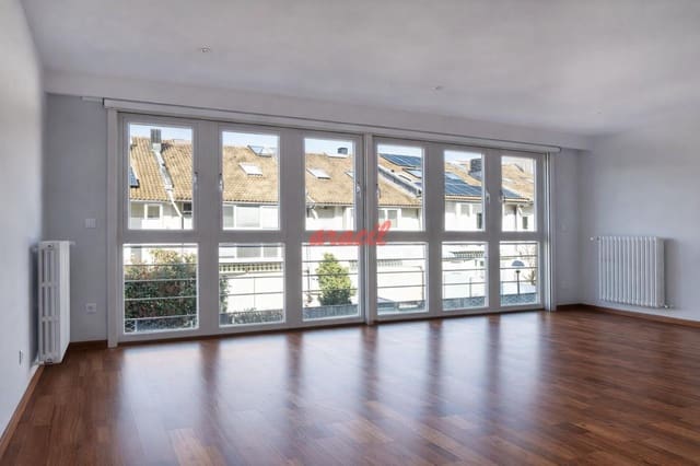 5 bedroom Semi-detached Villa for sale in Ourense city with pool garage - € 700,000 (Ref: 9866445)