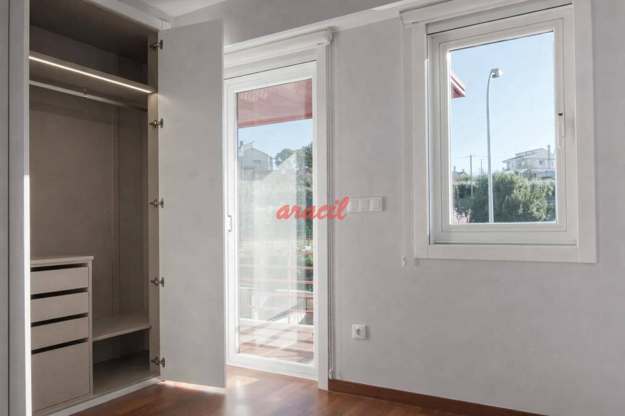 5 bedroom Semi-detached Villa for sale in Ourense city with pool garage - € 700,000 (Ref: 9866445)